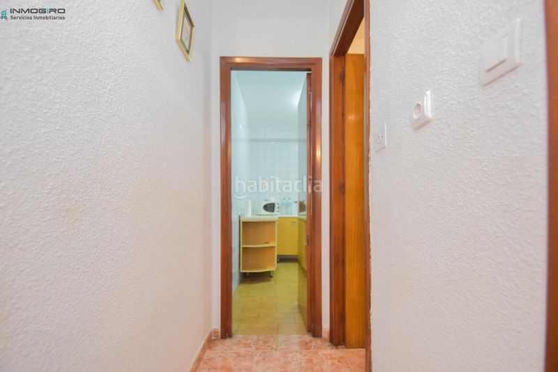 Foto a5b84c85-059a-4d6c-b8b5-b74528f0faf3. Casa adossada amb aparcament a Atarfe