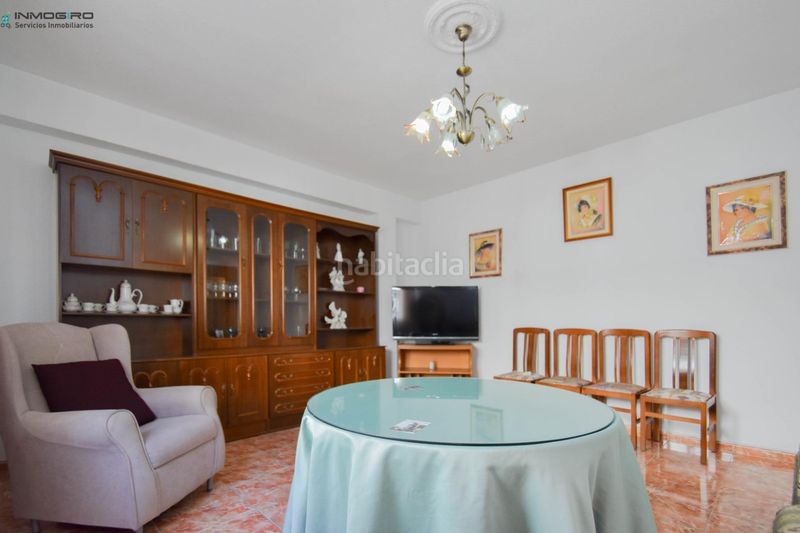 Foto c647edc8-c6f0-4159-a57e-98df901e30db. Casa adossada amb aparcament a Atarfe