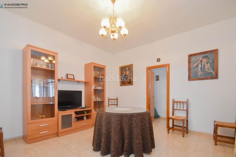 Foto cd62e61d-214b-4218-9c23-3e5589acb175. Casa adossada amb aparcament a Atarfe