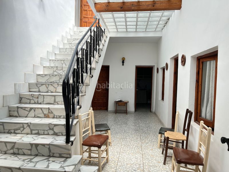 Foto f17f413a-c2f8-49f9-abde-fef6a49a719c. Casa a calle iglesia 9 a Herencia