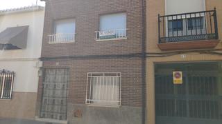 Casa a Calle rosa 44. Vivienda cómoda muy céntrica