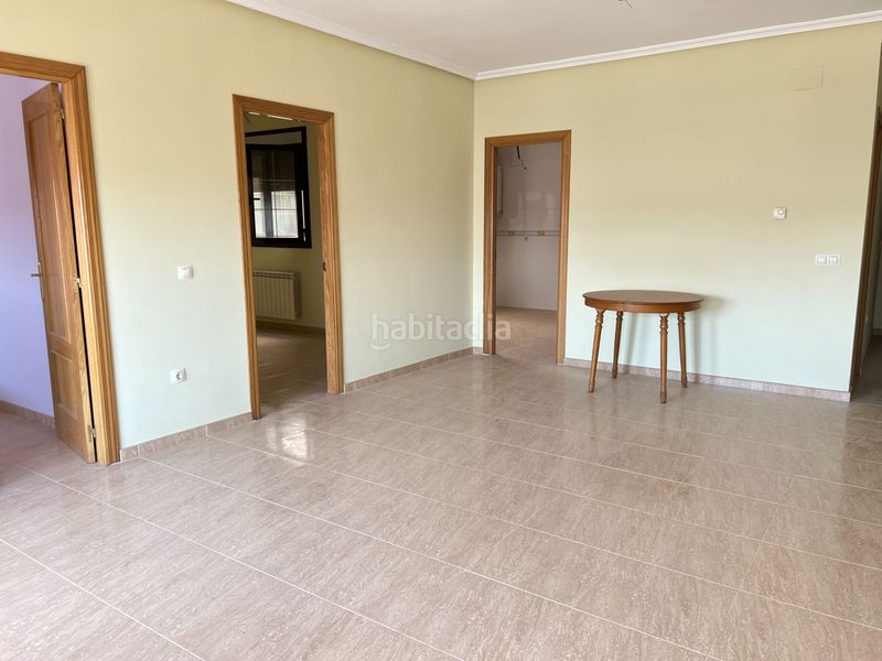 Foto a0c6faba-2d5d-4ba7-87b2-266a87e11f42. Etagenwohnung in avenida alcázar 14 in Herencia