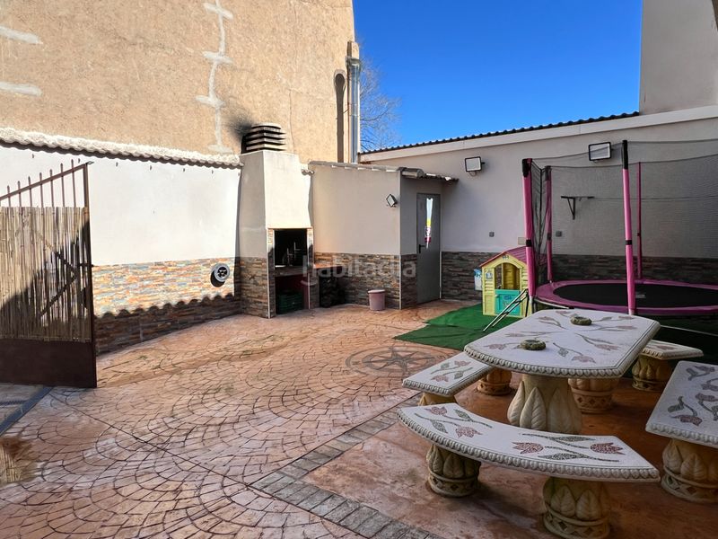 Foto 65900327-1b54-4600-a369-6ae92327c9c4. Chalet mit kamin heizung parking in Villafranca de los Caballeros