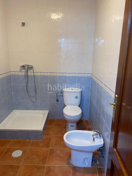 Foto 5d94a02e-763e-437f-9fd5-94a609333988. Àtic a avenida alcázar 76 a Herencia