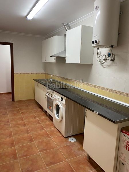 Foto e5a2f7d9-a320-4b4b-837e-76ae89db42d4. Àtic a avenida alcázar 76 a Herencia