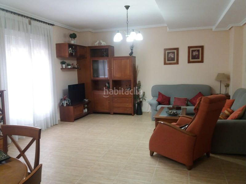 Foto 42a00173-76f3-48bd-8fd7-a8c6ca2ad8a3. Casa adossada amb calefacció aparcament a Herencia