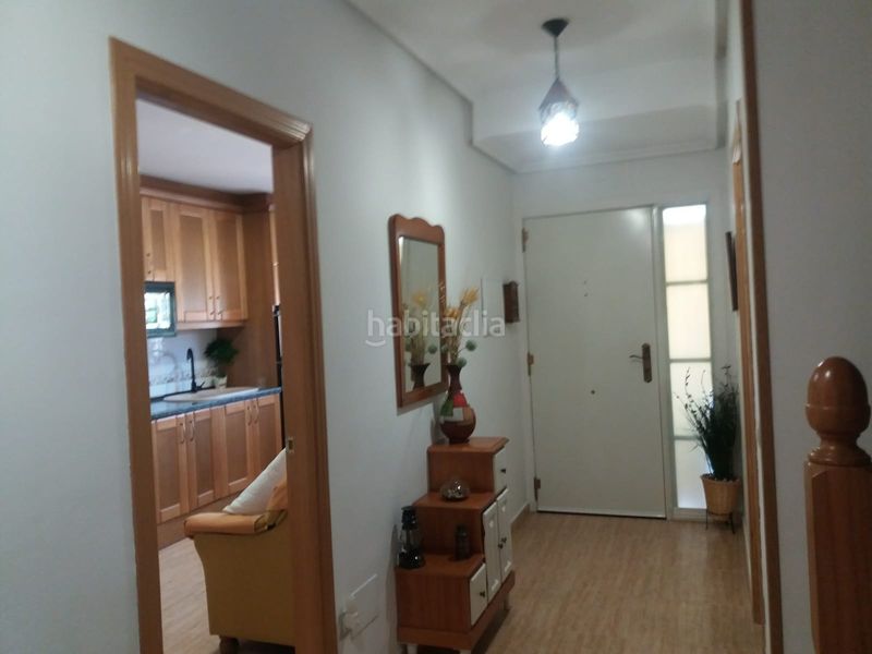 Foto 6368de18-7746-4fb2-9e3a-b7b7152eb0a5. Casa adossada amb calefacció aparcament a Herencia