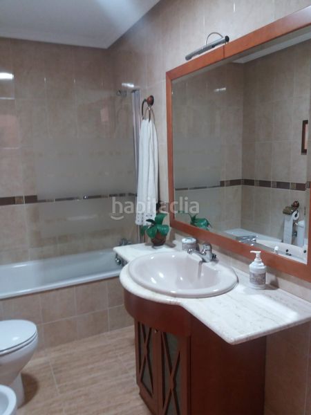 Foto 63a32e04-0172-4709-8a40-5a53f507f705. Casa adossada amb calefacció aparcament a Herencia