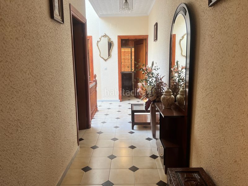 Foto 862f1e83-c6e7-4e88-89fd-d45bb56725ba. Casa amb aparcament a Herencia