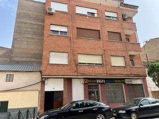 Flat in Villafranca de los Caballeros. Venta de piso amplio en el centro del pueblo