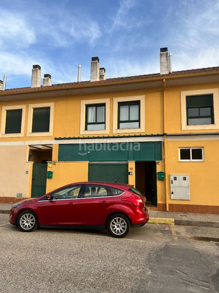 Foto cb81056f-2919-4046-9098-ab5522a41268. Casa adossada amb calefacció aparcament a Malagón