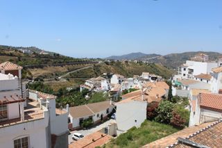 Maison à Cómpeta. Casa de pueblo tradicional en la parte alta del bonito pueblo de