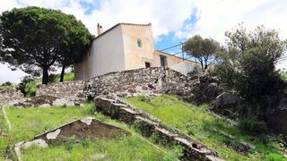 Casa a Sayalonga. Finca tradicional situada en una posición dominante con vistas i