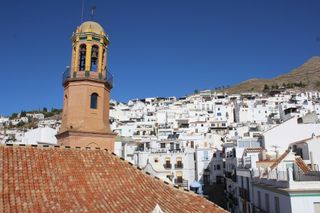 Casa a Cómpeta. Casa de pueblo tradicional en cómpeta