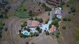 Casa in Torrox Pueblo. Idílica  finca que incluye un complejo ecuestre, situada cerca d