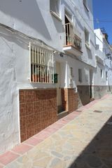 Casa a Cómpeta. Casa de pueblo de cuatro dormitorios en competa
