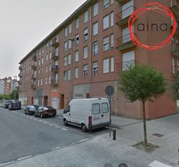 Local Comercial en San Jorge. San jorge. estupendo local comercial en chaflan a paseo y calle.