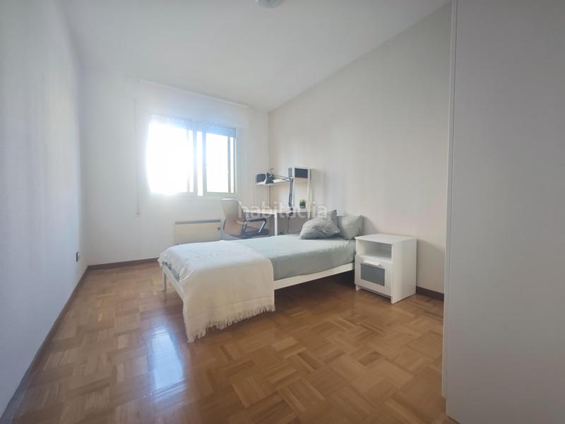 Foto ffad1ce3-799d-40dd-a903-72a2658b3050. Alquiler piso estudiantes, profesores, etc. 4 habitaciones. mendebaldea en Pamplona / Iruña