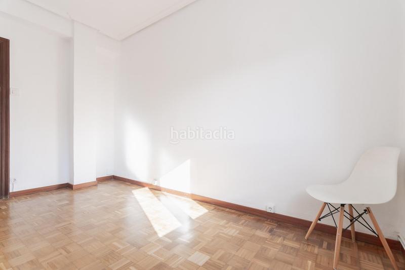 Foto b6ebe8c2-c870-4b95-9dd4-d747319cee44. Piso luminosa. sur. centro Rochapea en Rochapea Pamplona / Iruña