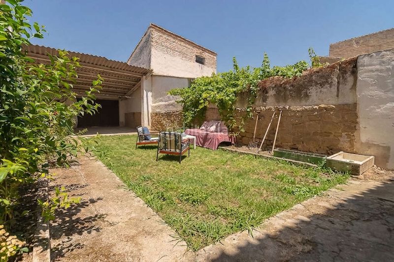 Foto a7e9551e-c699-4339-8c1e-abf185768fc7. Casa amb aparcament a Berbinzana