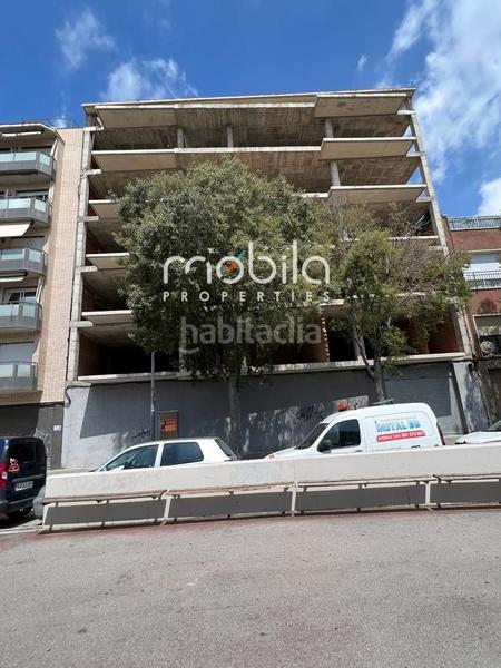 Foto 800f9040-eab9-4d78-925b-611615dcf2ce. Edificio  en av santa eulalia en Can Palet Terrassa