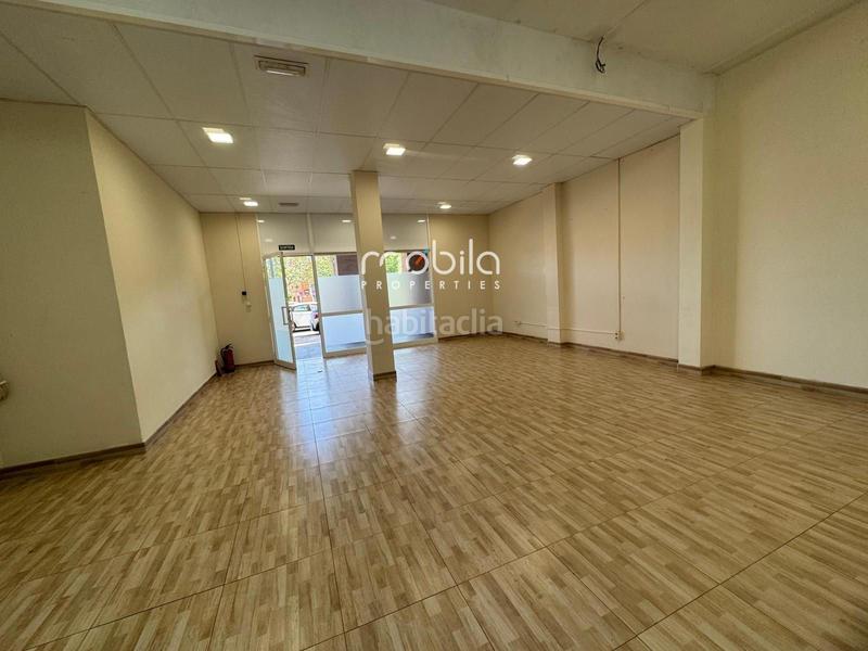 Foto 93372ee2-de65-49cc-8250-94a45eb231c2. Location local commercial dans Can Deu Sabadell