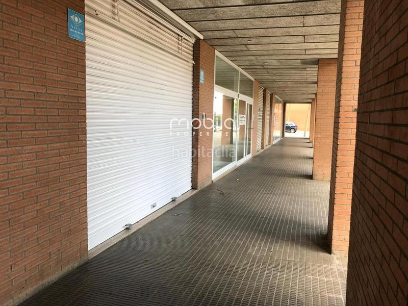Foto f73e2406-e657-4e27-9052-8fc44b6cc824. Location local commercial dans Can Deu Sabadell
