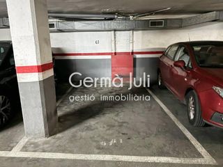 Aparcament cotxe a Centre. Parking en venta en centre08911