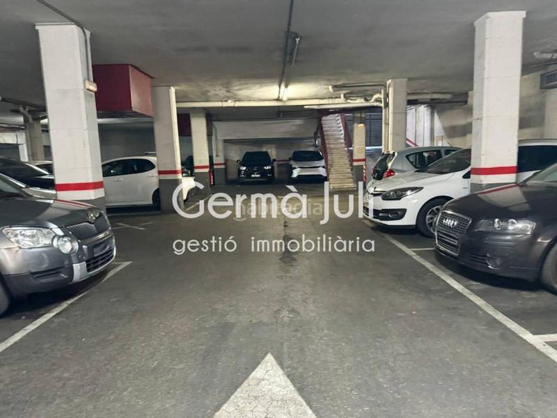 Foto d1c0adb5-6a64-4986-aa07-db3ece57a042. Parking coche parking en venta en Centre08911 en Centre Badalona