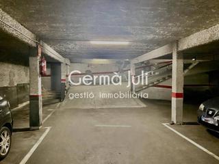 Posto auto in Arnús 17. Parquing cerca del mercado maignon