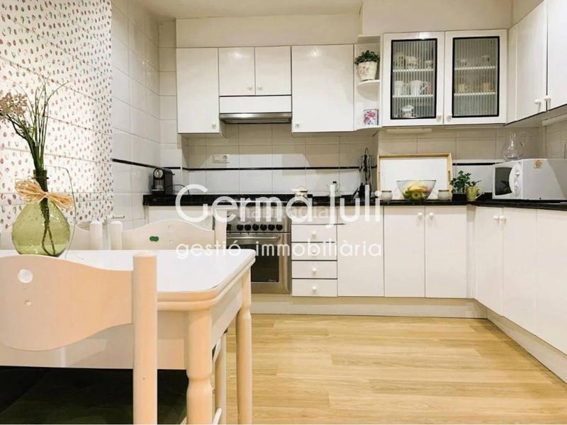 Foto 7d8e9360-e017-455e-b826-03610cf1dc1e. Piso dúplex en venta en Morera en Morera Badalona