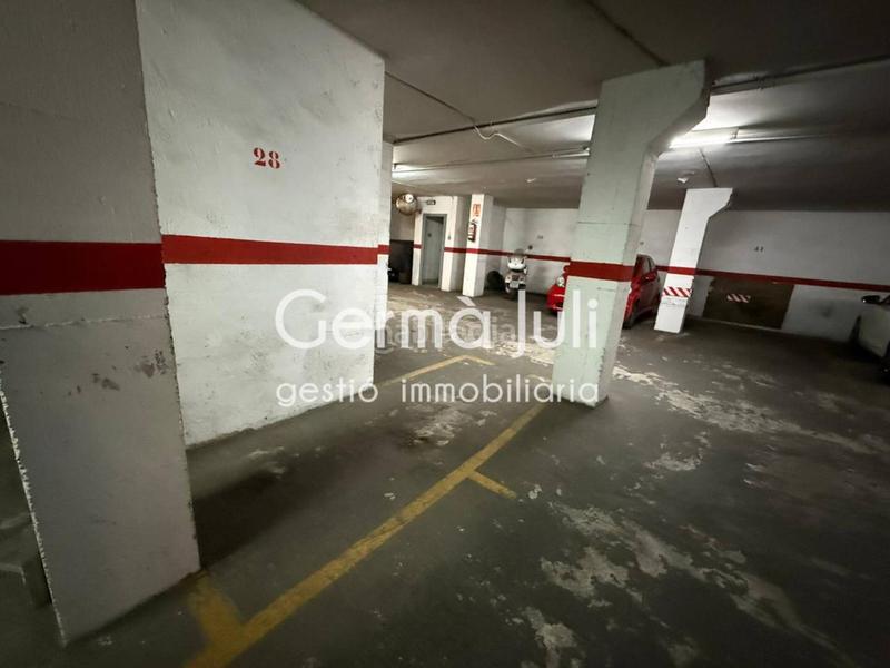 Foto 4385252c-3593-432f-bc96-d9dfe6e7dfe0. Alquiler parking coche plaza parking para moto en Badalona