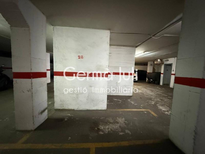 Foto 932362d6-4205-4124-a716-5f68bb5ce552. Alquiler parking coche plaza parking para moto en Badalona