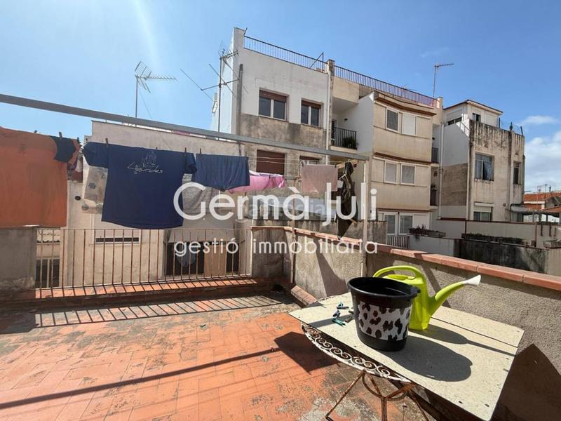 Foto 406d72fc-fec4-442d-9e33-8cebf8778ba9. Haus mit parking in Casagemes Badalona