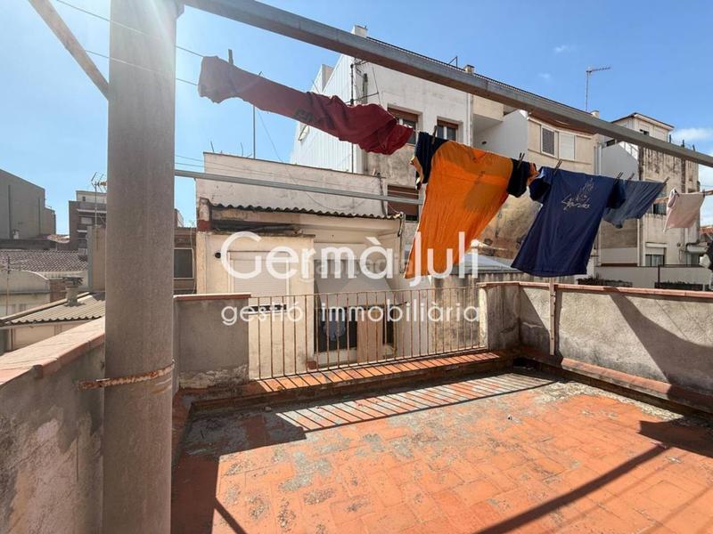 Foto 7d0ff889-6931-409e-a68a-f16b161c7d80. Haus mit parking in Casagemes Badalona