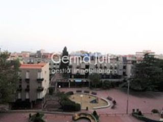 Miete Etagenwohnung in Centre. Piso exterior con balcón en casagemes