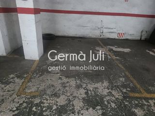 Lloguer Aparcament cotxe  Calle riera matamoros. Alquiler de plaza de parking en casagemescentro  badalona
