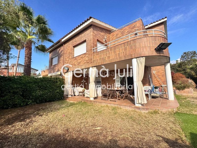 Foto d9aa3f9b-fcdb-4c37-8790-38426674c429. Casa amb calefacció aparcament piscina a Sant Vicenç Platja Sant Vicenç de Montalt
