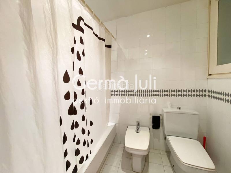Foto 0f5b04c0-35b6-4766-94ab-63bcb6db55a8. Casa pareada  en venta en Centre en Centre Badalona