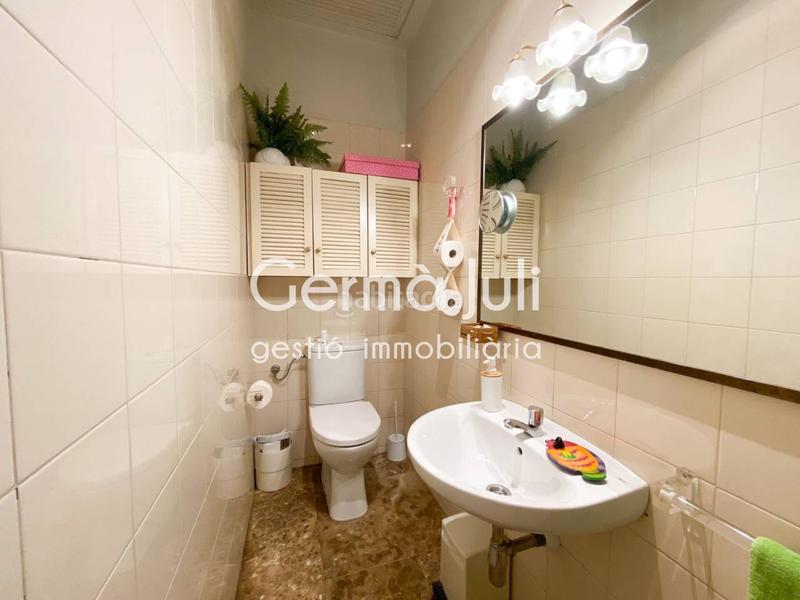 Foto ed9a55b6-852f-49e8-8698-5f88799cd815. Casa pareada  en venta en Centre en Centre Badalona