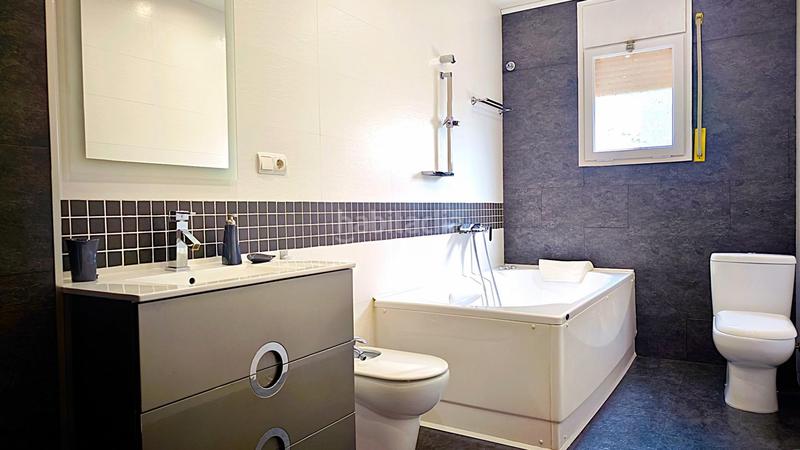 Foto 53891e0a-757a-4a46-9aa6-245bfaf762c3. Duplex con riscaldamento piscina in Barri Antic Manresa