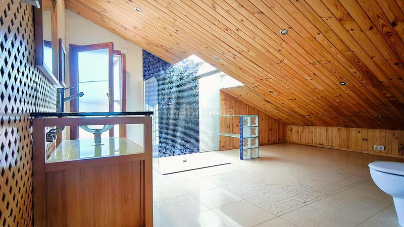 Foto fe095eca-cecf-406e-8888-b89b1a15f343. Duplex con riscaldamento piscina in Barri Antic Manresa