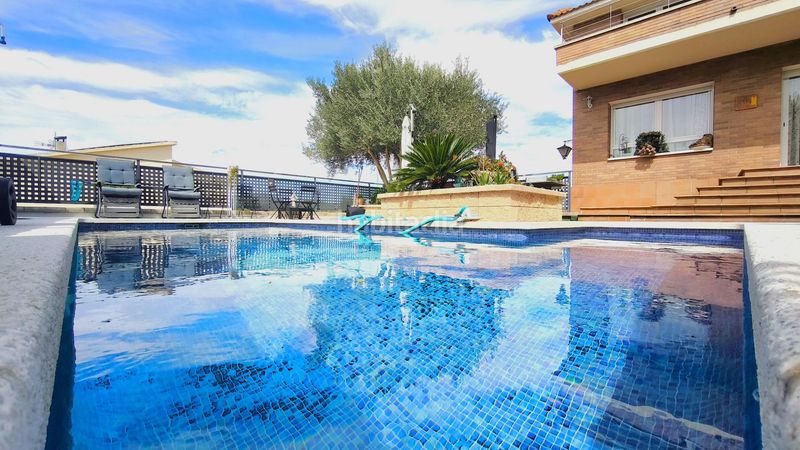 Foto 1c7cb446-f2f9-4c9b-a07a-d4326fa82f7d. Chalet avec parking piscine dans Sant Salvador de Guardiola