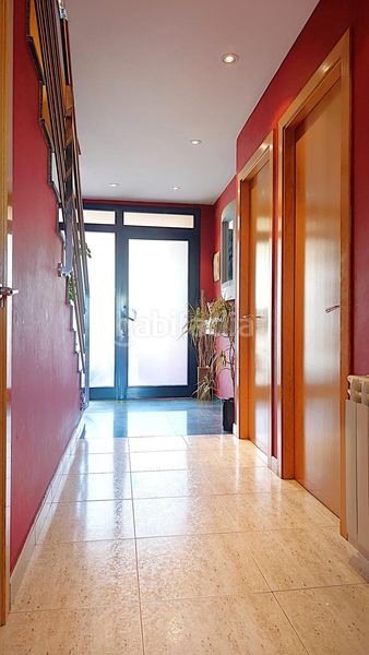 Foto 711b63be-736e-4a42-91b4-b148991d5bb5. Casa pareada casa unifamiliar situada . en Navarcles