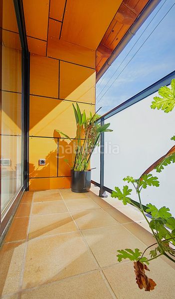 Foto a6352f33-6611-47f0-a240-cdefd443ac06. Casa pareada casa unifamiliar situada . en Navarcles