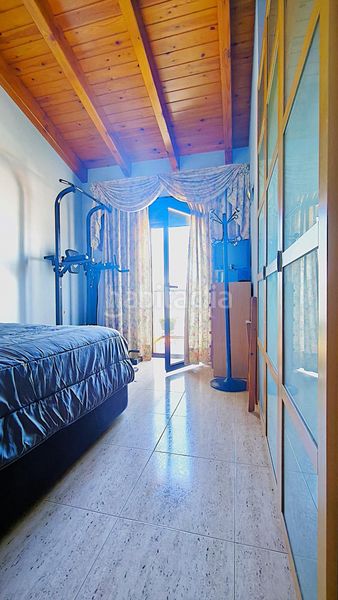 Foto c180268a-8d8d-4978-8cdb-e3c1e5e26a3c. Casa pareada casa unifamiliar situada . en Navarcles