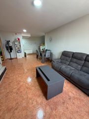 Etagenwohnung in Carrer industria 12. Piso en mora la nova