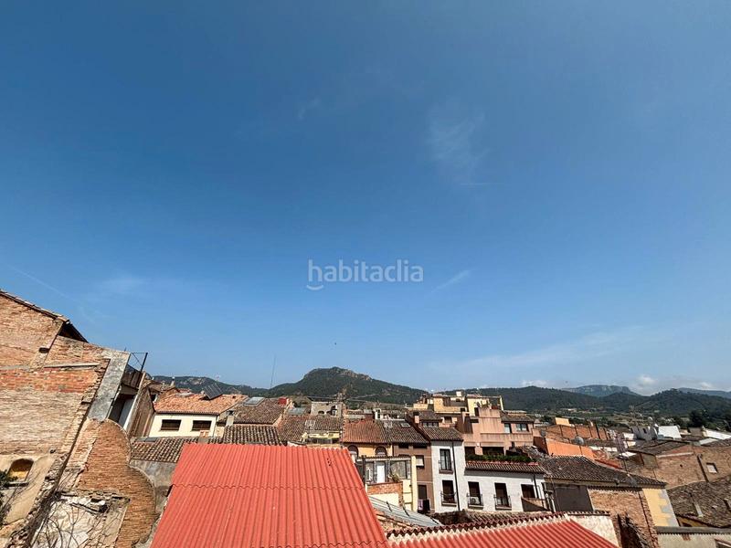 Foto 77c03f34-4535-432f-b91b-6d4d53b66898. Casa a carrer de lluch 9 a Falset