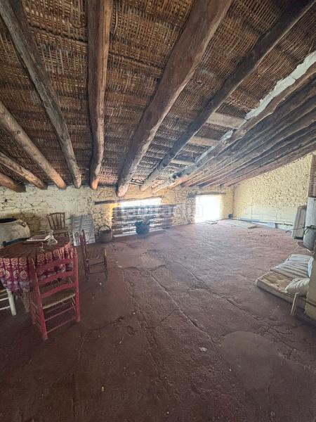 Foto f5ade546-e056-4ba9-ba2f-782a8495c620. Casa adosada en Guiamets (Els)