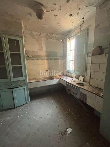 Foto beae496b-c3b7-41d3-b628-2617e9603e81. Casa amb aparcament a Flix